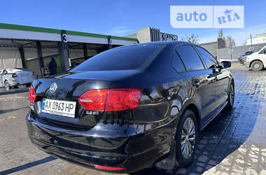 Седан Volkswagen Jetta 2012 в Харкові