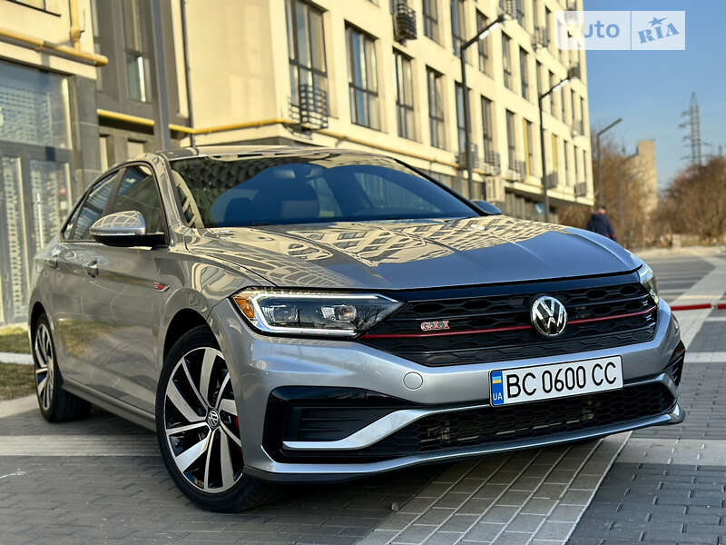 Седан Volkswagen Jetta 2020 в Львове