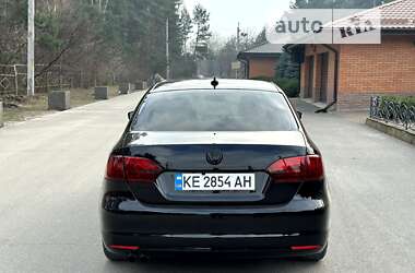 Седан Volkswagen Jetta 2010 в Днепре