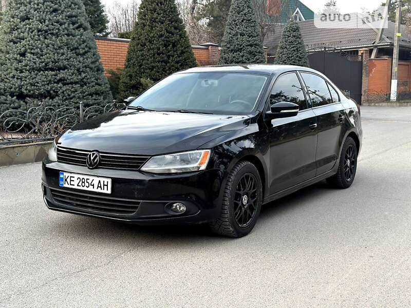 Седан Volkswagen Jetta 2010 в Днепре