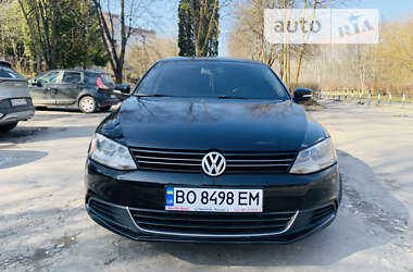 Седан Volkswagen Jetta 2012 в Тернополе