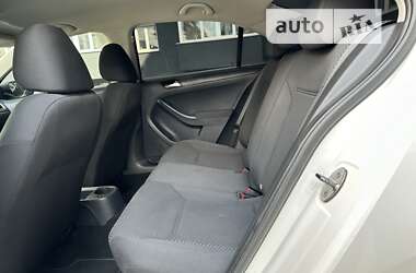 Седан Volkswagen Jetta 2011 в Ахтырке