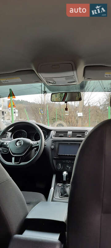 Седан Volkswagen Jetta 2015 в Львове фото 22 Седан Volkswagen Jetta 2015 в Львове