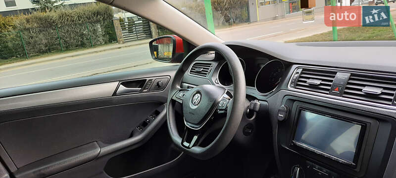 Седан Volkswagen Jetta 2015 в Львове фото 24 Седан Volkswagen Jetta 2015 в Львове