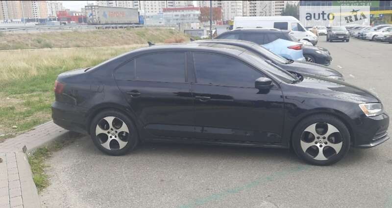 Седан Volkswagen Jetta 2015 в Києві фото 2 Седан Volkswagen Jetta 2015 в Києві