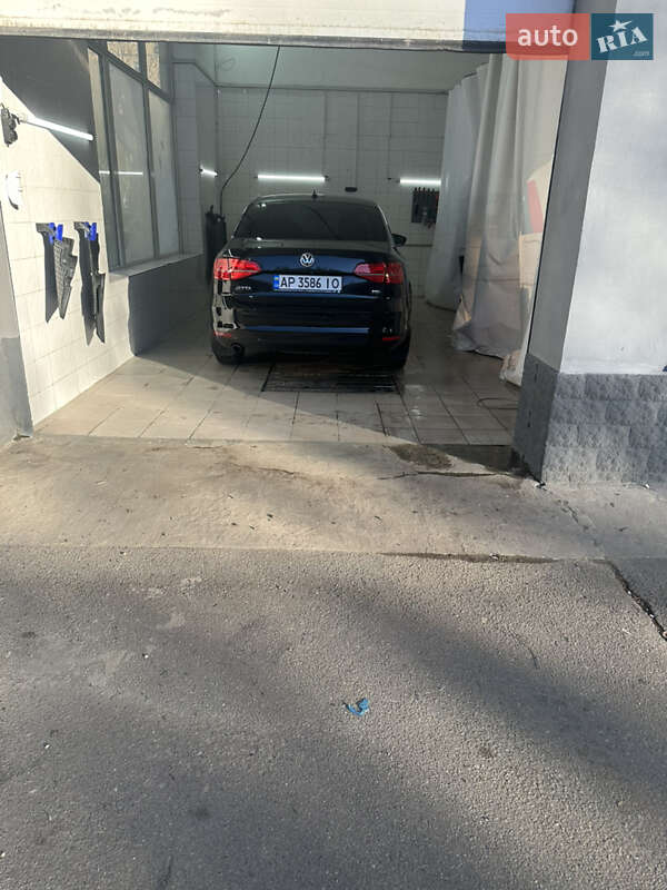 Седан Volkswagen Jetta 2016 в Одесі
