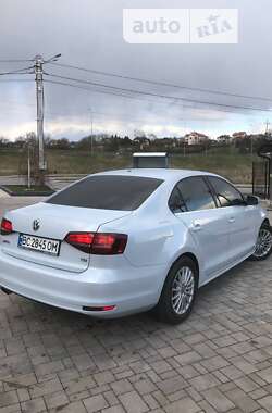 Седан Volkswagen Jetta 2016 в 
