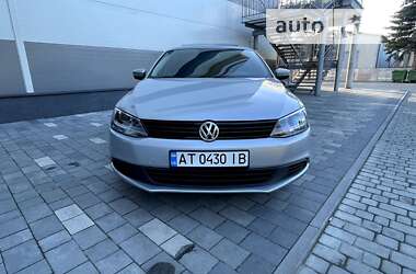 Седан Volkswagen Jetta 2013 в Івано-Франківську