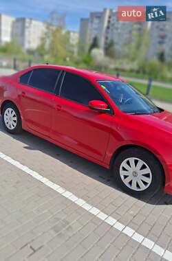 Седан Volkswagen Jetta 2016 в Дрогобыче