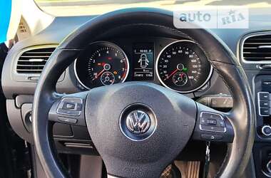 Универсал Volkswagen Jetta 2013 в Сумах