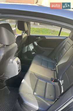 Седан Volkswagen Jetta 2012 в Ивано-Франковске