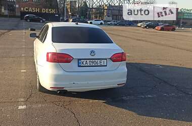 Седан Volkswagen Jetta 2014 в Києві