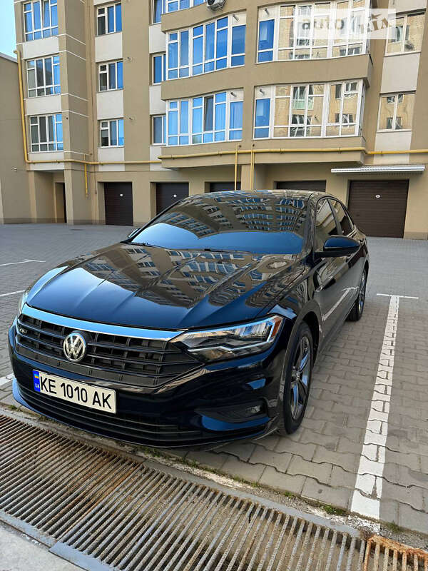 Седан Volkswagen Jetta 2018 в Хмельницькому