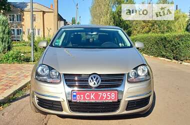 Седан Volkswagen Jetta 2005 в Добропіллі