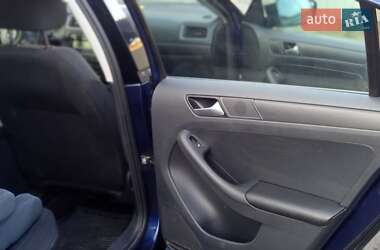 Седан Volkswagen Jetta 2013 в Богуславе