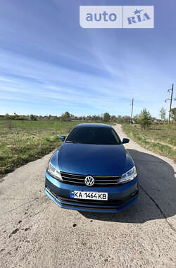 Седан Volkswagen Jetta 2015 в Борисполе