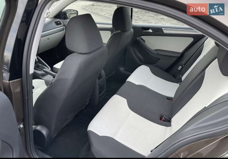 Седан Volkswagen Jetta 2014 в Киеве