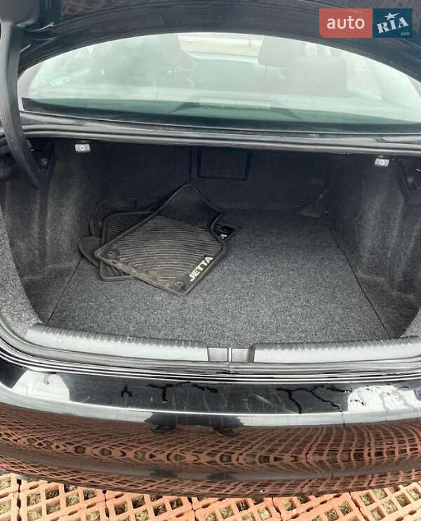 Универсал Volkswagen Jetta 2014 в Тернополе
