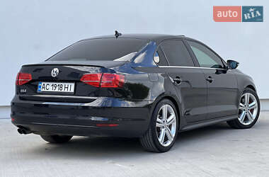 Седан Volkswagen Jetta 2015 в 