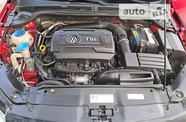 Седан Volkswagen Jetta 2014 в Запоріжжі