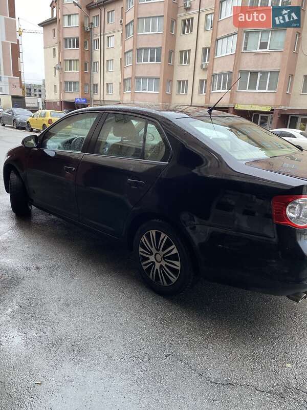 Седан Volkswagen Jetta 2009 в Киеве