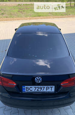 Седан Volkswagen Jetta 2011 в Львове