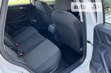 Седан Volkswagen Jetta 2021 в 