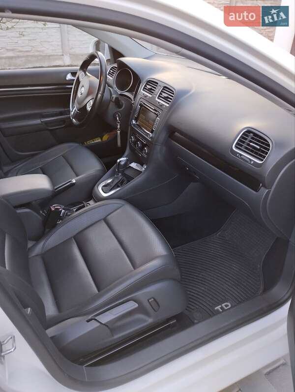 Универсал Volkswagen Jetta 2013 в Ровно