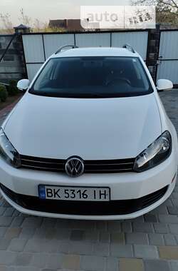 Универсал Volkswagen Jetta 2013 в Ровно