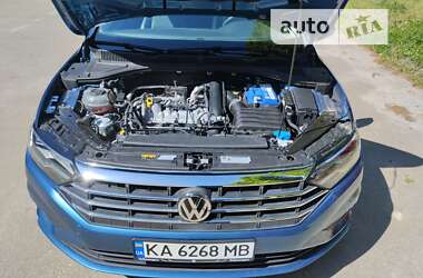 Седан Volkswagen Jetta 2020 в Киеве
