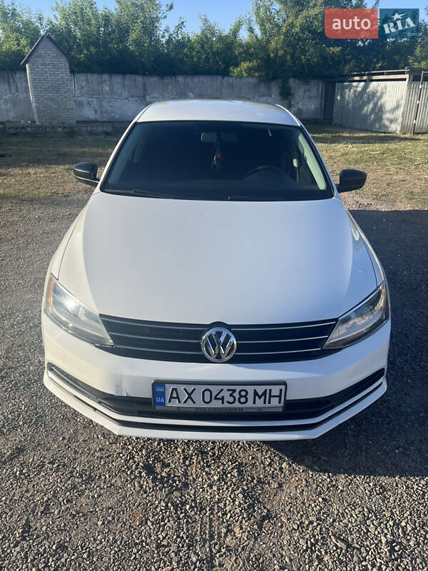 Седан Volkswagen Jetta 2015 в Лозовой