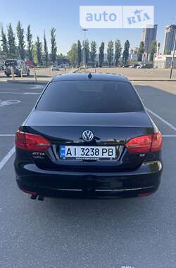 Седан Volkswagen Jetta 2014 в Киеве