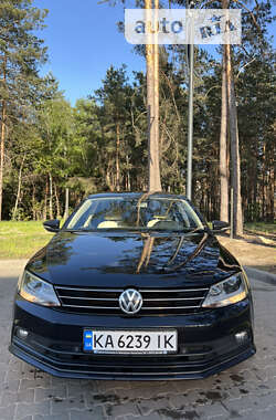 Седан Volkswagen Jetta 2016 в Києві