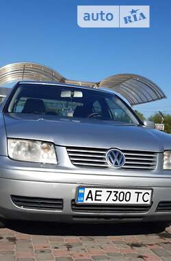 Седан Volkswagen Jetta 2002 в Днепре