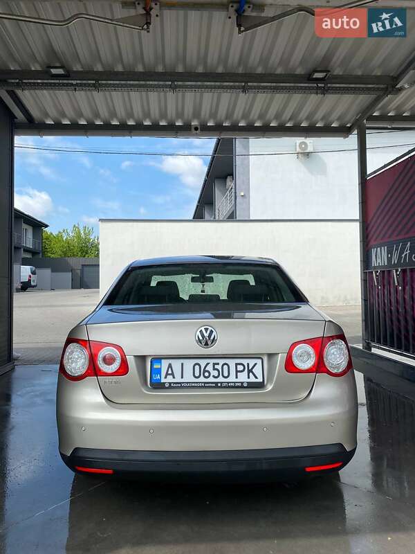 Седан Volkswagen Jetta 2009 в Белой Церкви