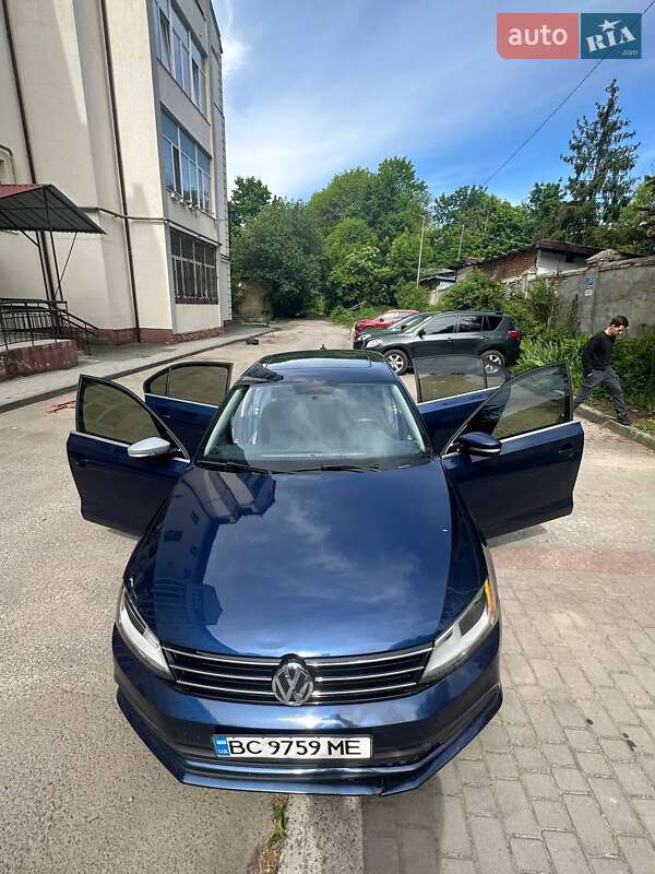 Седан Volkswagen Jetta 2013 в Львове