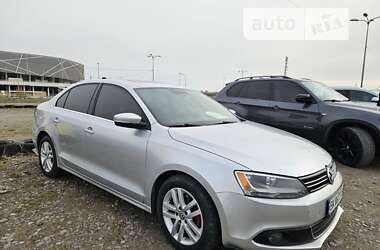 Седан Volkswagen Jetta 2011 в Львове