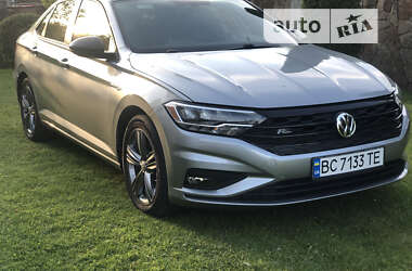 Седан Volkswagen Jetta 2019 в Львове