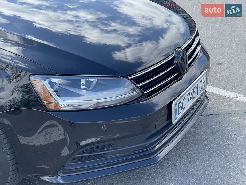 Седан Volkswagen Jetta 2017 в Киеве