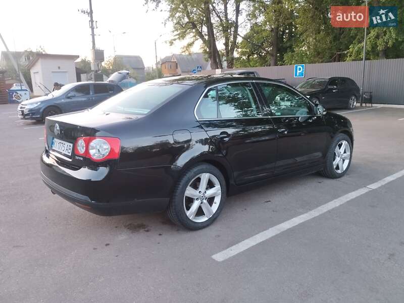 Седан Volkswagen Jetta 2006 в Броварах