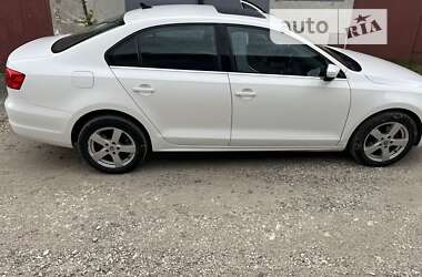 Седан Volkswagen Jetta 2012 в Тернополе