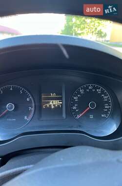 Седан Volkswagen Jetta 2014 в 