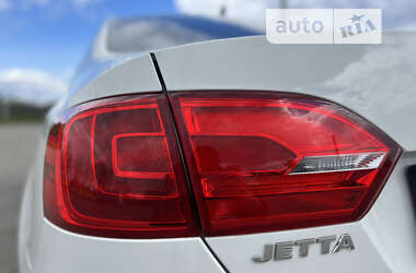 Седан Volkswagen Jetta 2012 в Киеве