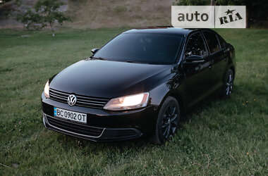 Седан Volkswagen Jetta 2014 в Львове