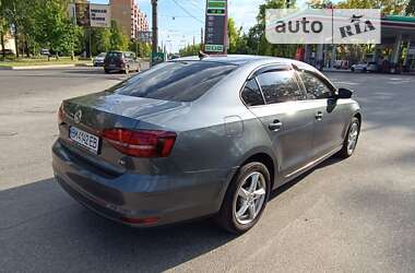 Седан Volkswagen Jetta 2015 в Сумах