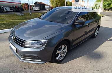 Седан Volkswagen Jetta 2015 в Сумах