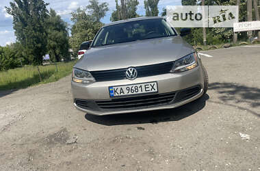 Седан Volkswagen Jetta 2014 в Києві