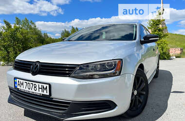 Седан Volkswagen Jetta 2013 в Звягеле