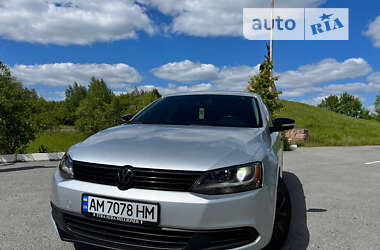 Седан Volkswagen Jetta 2013 в Звягеле