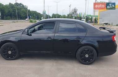 Седан Volkswagen Jetta 2006 в 